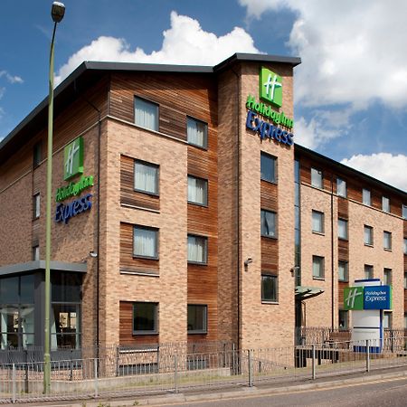 Holiday Inn Express Hemel Hempstead, An Ihg Hotel Eksteriør billede