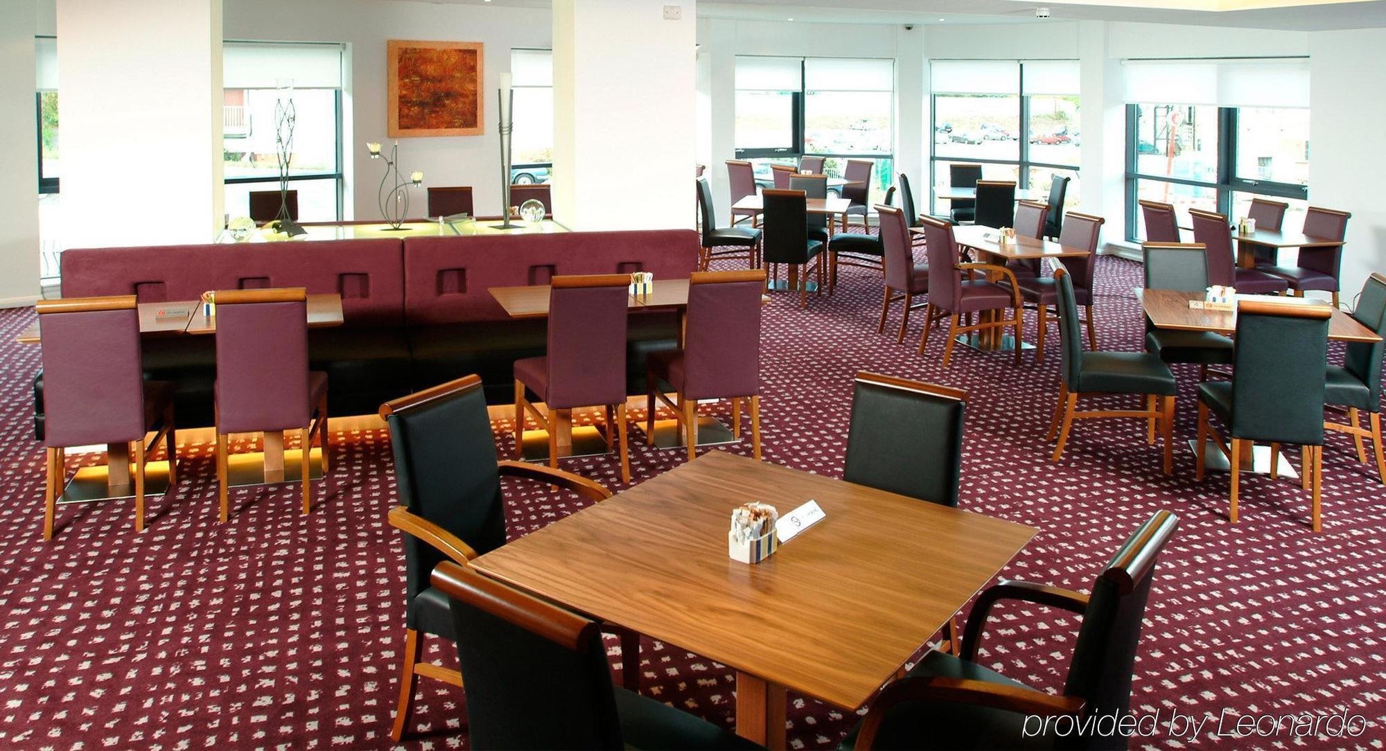 Holiday Inn Express Hemel Hempstead, An Ihg Hotel Restaurant billede