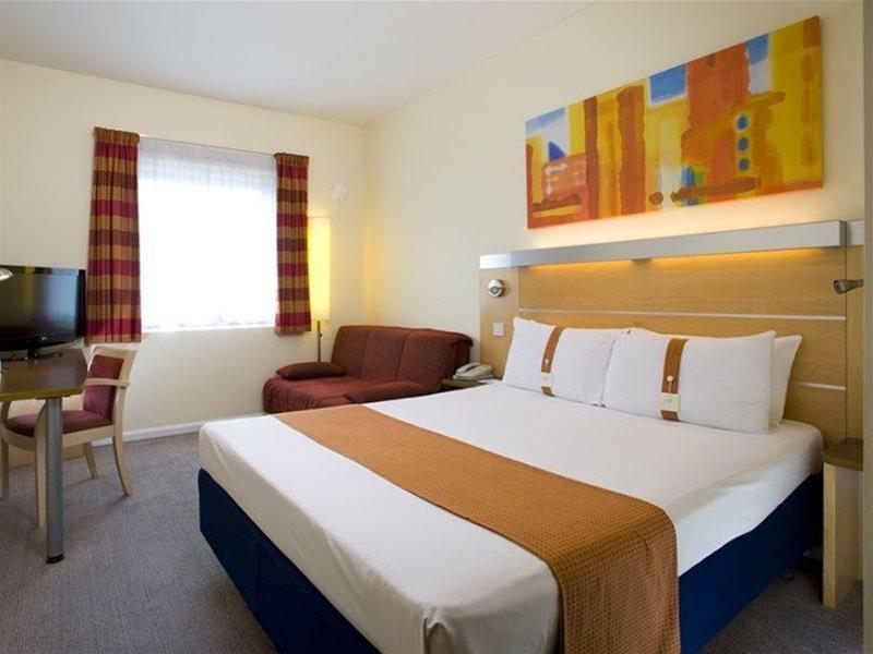 Holiday Inn Express Hemel Hempstead, An Ihg Hotel Eksteriør billede